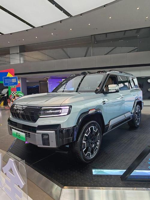 深圳310比亚迪方程豹硬派越野的爆款，英菲尼迪35周年与你共成长